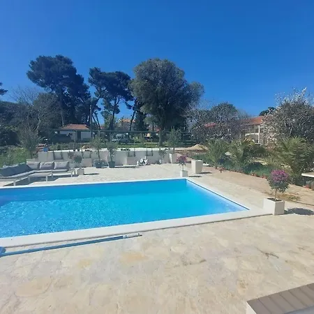 Casa Blanca, Biograd na Moru