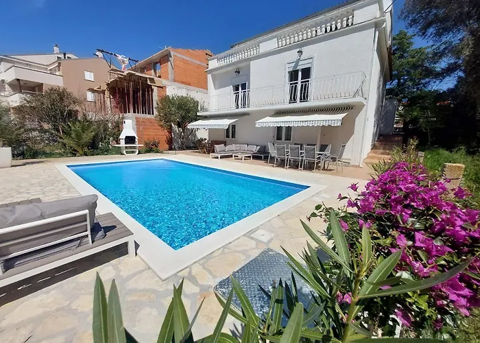 Casa Blanca, Apartamento *
