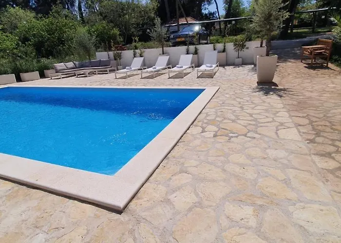 Casa Blanca, Biograd Na Moru