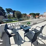Casa Blanca,