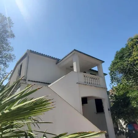 Casa Blanca, Apartman *