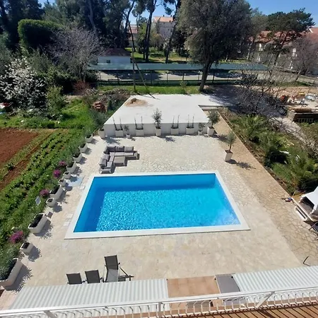 Casa Blanca, Apartman *