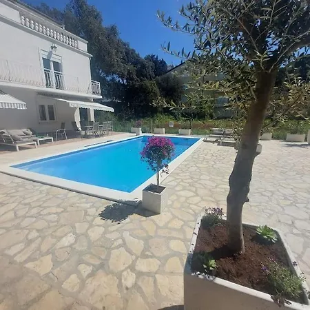 Casa Blanca, Apartman *