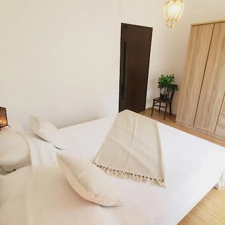 Casa Blanca, Biograd Na Moru