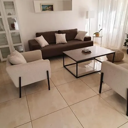 Casa Blanca, Apartment