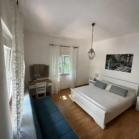 Casa Blanca,