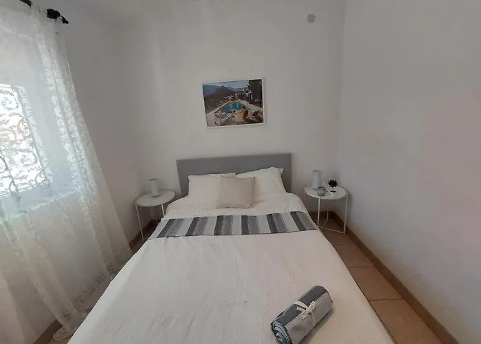 Casa Blanca, * ביוגראד נה מורו