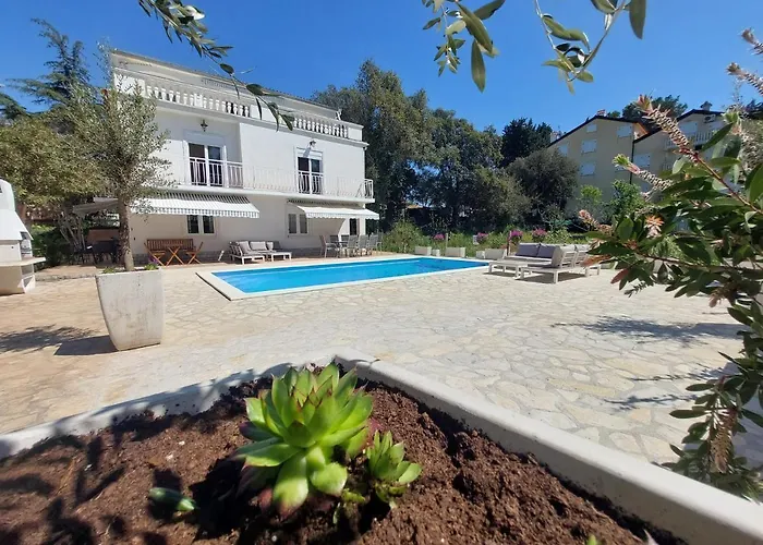 Casa Blanca, Biograd Na Moru