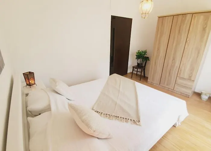 Casa Blanca, Biograd Na Moru